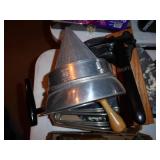 Kitchenware item