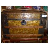 Trunk 28"w x 21"h