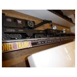 4 Lionel train cars (row)