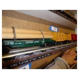 3 Lionel train cars (row)