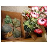 Box of frog & turtle decor
