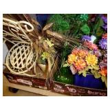2 boxes flower arrangements