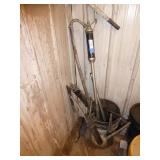 Barrel pumps & grease guns