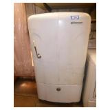 Vintage Westinghouse refrigerator