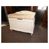 Lift seat bench 25"W x 32"H x 18"D