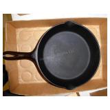Cast iron pan - 10 1/2"