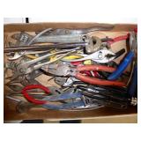Pliers, cutters & wrenches