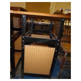 Work bench 20" x 27" x 32"H