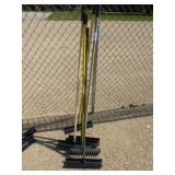 6 plastic (tour smooth) bunker rakes w/ fiberglass