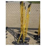 10 plastic (tour smooth) bunker rakes w/ fiberglas