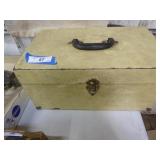 Vintage wood tote box w/ insert