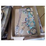 Assorted newer jewelry