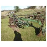 John Deere E0950 4-bottom semi mounted plow