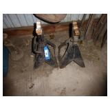 2 jack stands