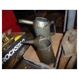 2 oil cans