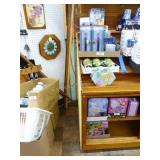 7 boxes: lunch boxes (Disney & others) & mugs (Tin 7 boxes: lunch boxes (Disney & others) & mugs (Tin