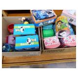 2 boxes: Peanuts collectibles & misc. lunch boxes 2 boxes: Peanuts collectibles & misc. lunch boxes