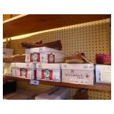 5 pair Minnetonka moccasins - plus 1 mis-matched p 5 pair Minnetonka moccasins - plus 1 mis-matched p