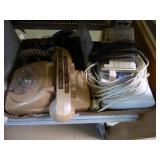 3 boxes of telephones including 2 Motorola cellula 3 boxes of telephones including 2 Motorola cellula