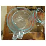 Set of 4 Pyrex Liquid Measuring Cups