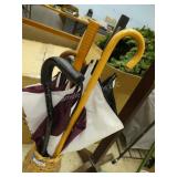 Wicker Umbrella Stand With Umbrellas