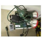 2 Yard Lights and 2 Switches