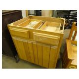 Cabinet - One Drawer slide Broken