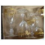 Gold trimmer glass set