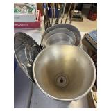 Lot of Kitchen Items- Round Aluminum Cake Pans, Se