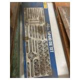 40 pc Tap and Die set-incomplete