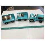 Vintage Tonka Airport Truck and Luggage Carts