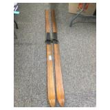 Vintage Skis