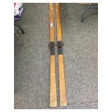 Vintage Skis