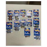 18 Hot Wheels Vehicles