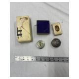 4 Powder Containers and Box