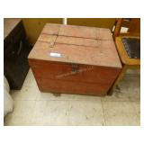 Primitive Wood Trunk 25in x 20in x 17in