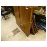 Vintage Oak Dining Table with Leaves and 5 legs 4