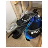 2 Pairs of Cressifins and 2 Masks