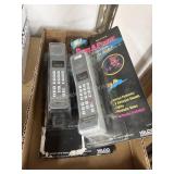 2 Toy Phones