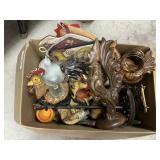Assorted chicken knickknacks and pot holders