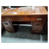 Desk 44in w x 30in t x 18in d