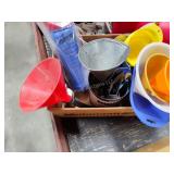 Funnela, spouts and oilers