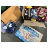 Group automotive items - trailer jack, waxes &