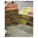 Slow cooker & coffee pot