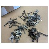 Lot of assorted keys