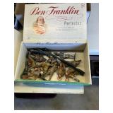 Box vintage metal soldiers