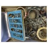Assorted jewelry