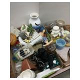 Two flats Knick Knacks