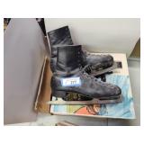 2 pairs ice skates