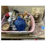 Three items - two resin plaques & tub of decor